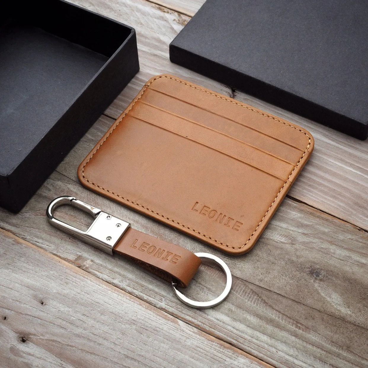 Slim Leather Card Case   Keyfob (6 cards - Tan)